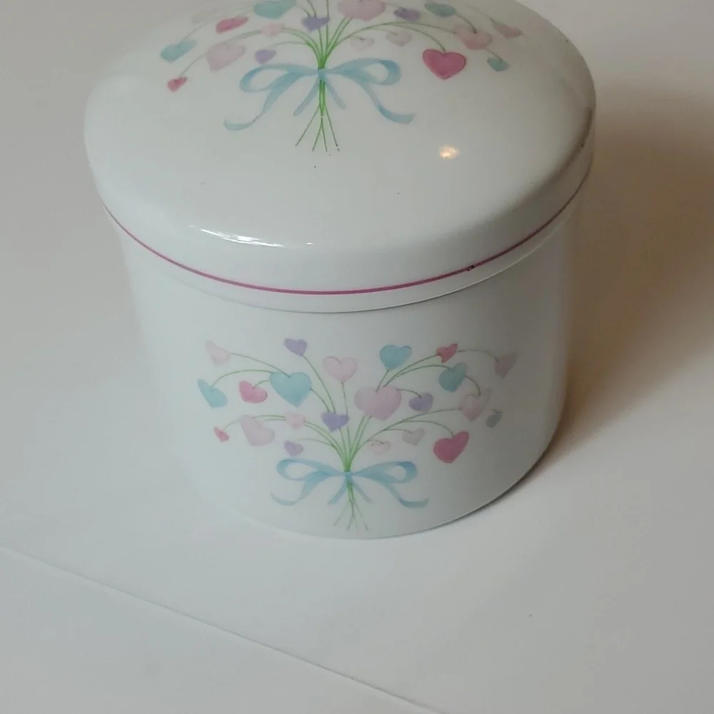 Glass white with hearts dish with lid